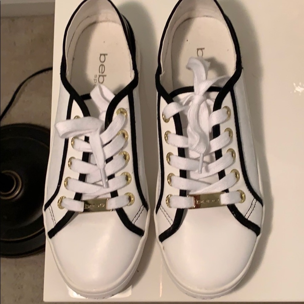 Bebe sneakers